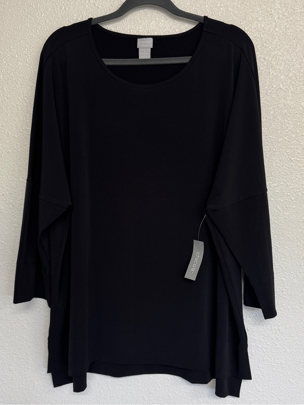 Chicos Travelers New Size 4 US 20/22 Black Relaxed Boatneck Tunic Top Pullover